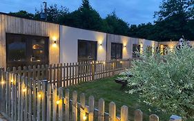 Shenstone Lodge